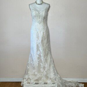 Casablanca Ivory Lace 1975 Wedding Gown  Size 8